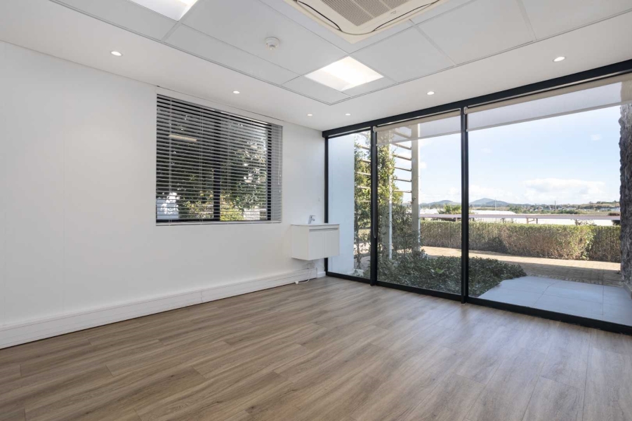 To Let commercial Property for Rent in Val De Vie Estate Western Cape